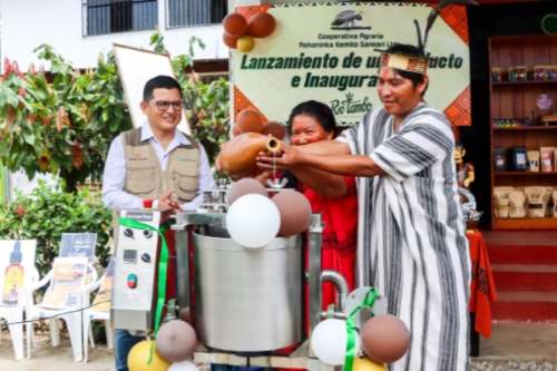 Cooperativa asháninka de Río Tambo lanza cinco productos derivados del cacao, pijuayo y miel