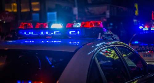 Vehículo policial choca contra columna en estación Javier Prado y deja diez agentes heridos
