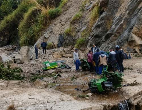 Tractor agrícola queda destruido tras aparatoso accidente registrado en sector San Pedro