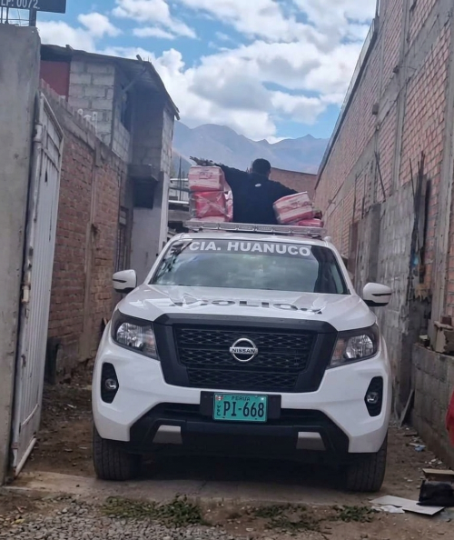 Policía recupera parte de cargamento de pañales valorizado en S/350 mil