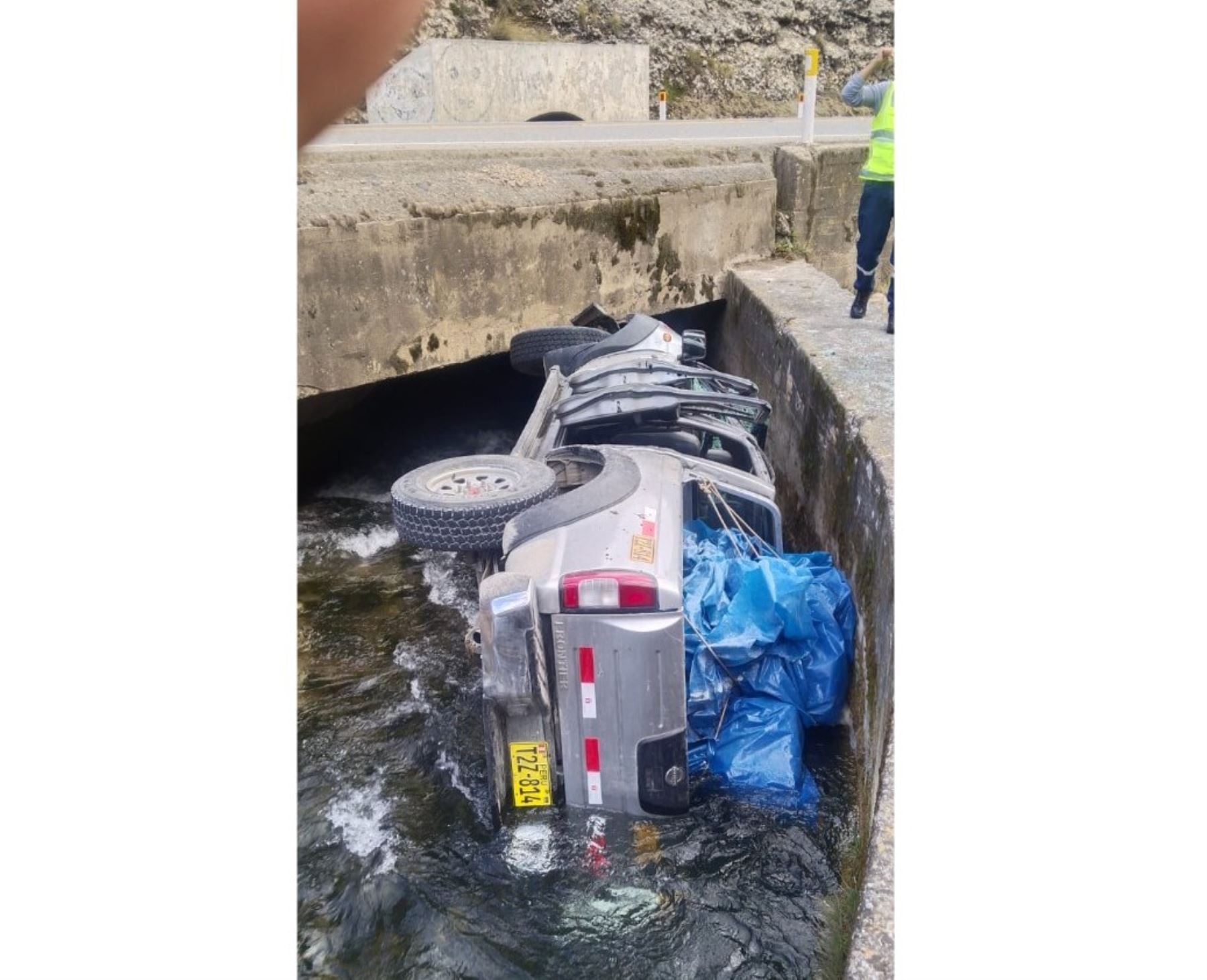 Despiste de camioneta en Pasco-La Oroya deja dos heridos graves
