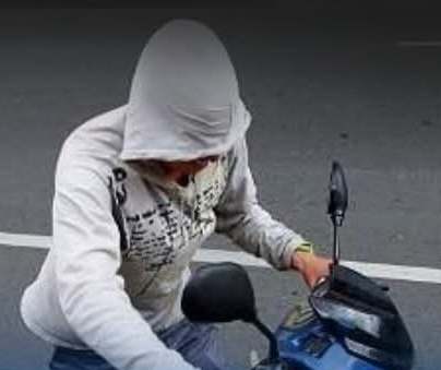 Condenan a dos sujetos sorprendidos mientras sustraían una motocicleta durante la madrugada
