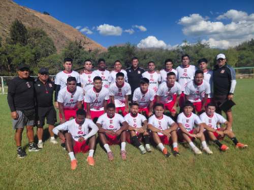 León afina equipo para Tradición Copera