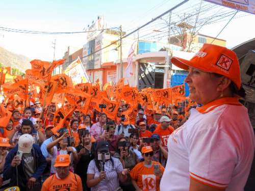 Diana Plejo busca volver a Pillco Marca como autoridad y promete pavimentar toda Cayhuayna
