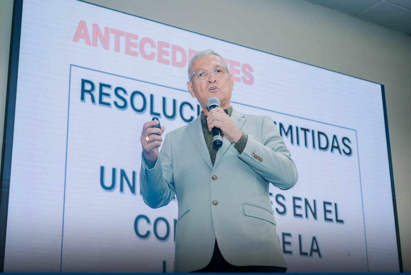 Unheval alista el ascenso automático de sus docentes. «La lucha es en Lima» afirmó el rector