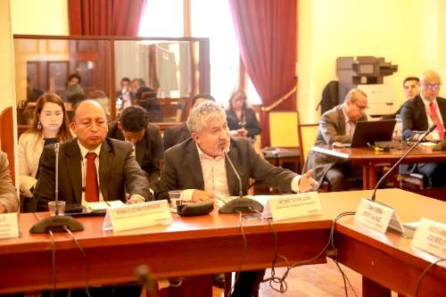 Pulgar contradice su propio gerente: «Todas reactivadas» frente a 27 obras paralizadas
