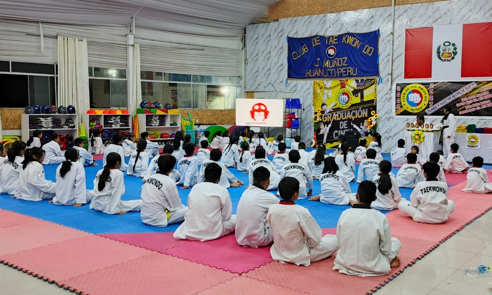 Huanuqueños conquistan medallas en taekwondo nacional