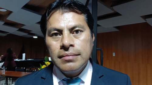 Decano de enfermeros advierte que hospital de Tingo María lleva 15 años sin entregarse al Minsa