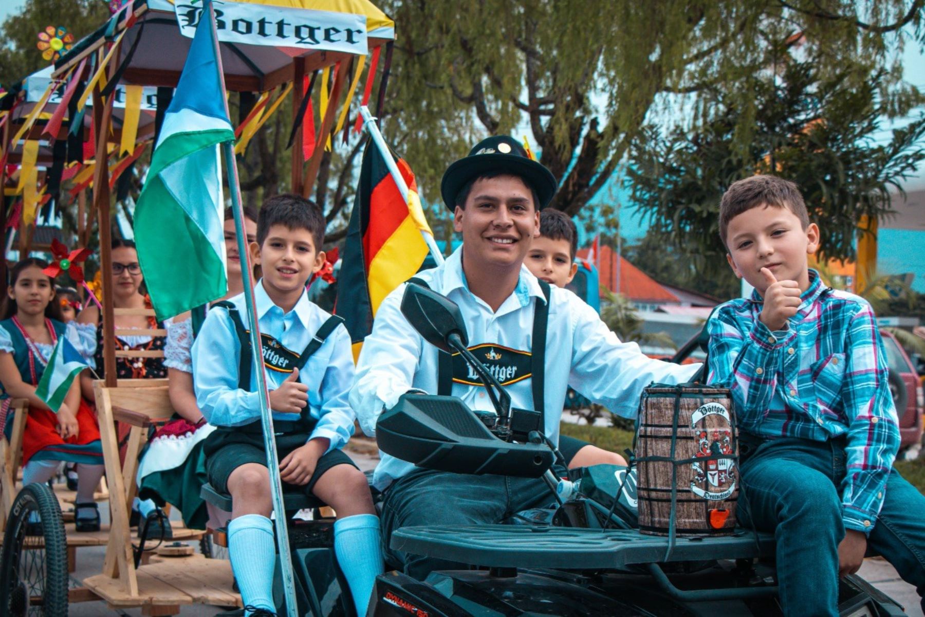 Día de la Herencia Oxapampina 2026: feria, danzas y pasacalle en Oxapampa