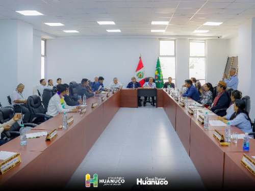 Consejo aprueba otro viaje de Pulgar; el MEF registra 52 % de gasto en inversión