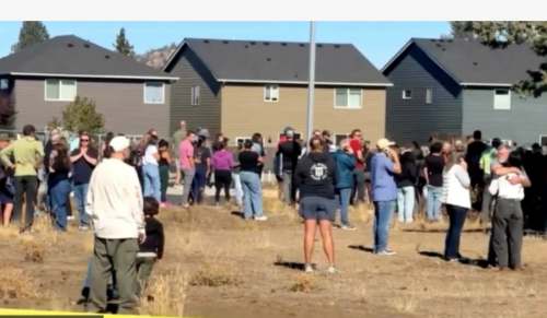 Tiroteo en escuela de Oregón deja tres niños y un maestro muertos