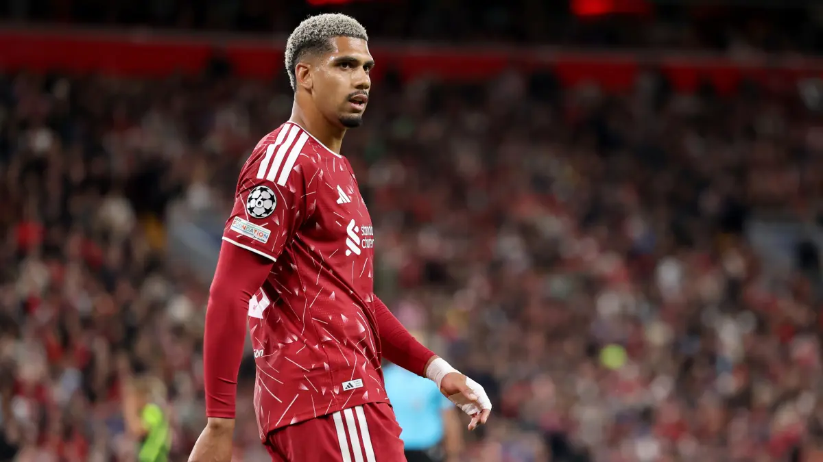 Araujo: "Que me quede o no en el Liverpool no depende sólo de mí"