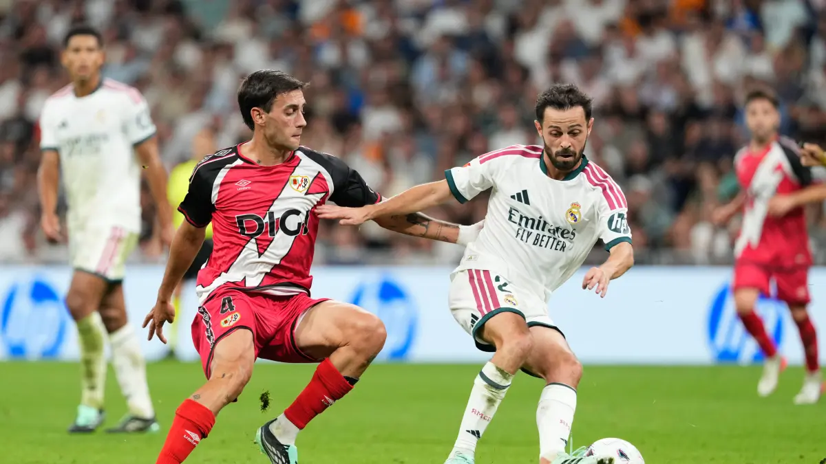 Bernardo Silva pasa del once al banquillo en el Real Madrid