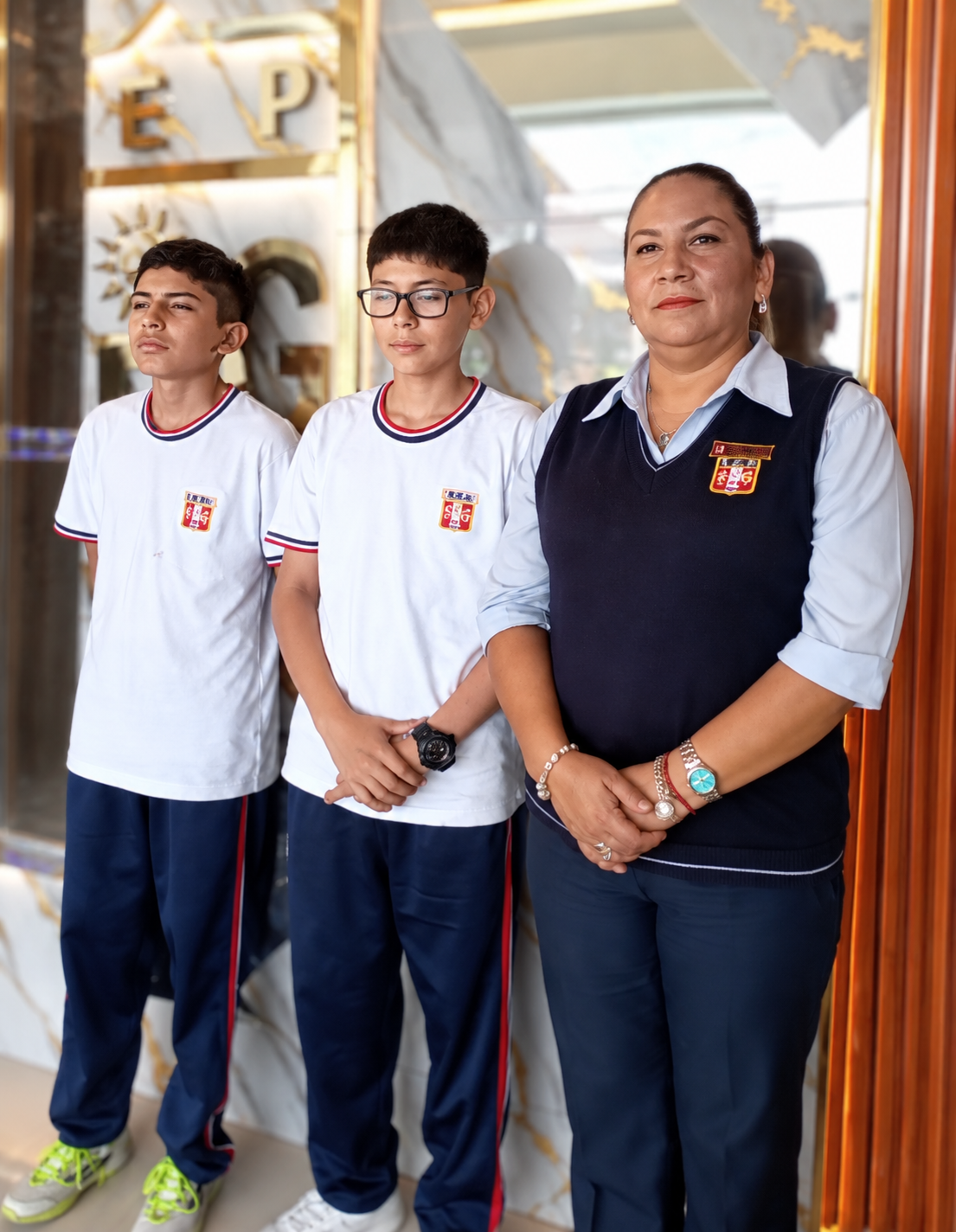 Escolares de Huánuco crean una app para que los estudiantes no pierdan el tiempo