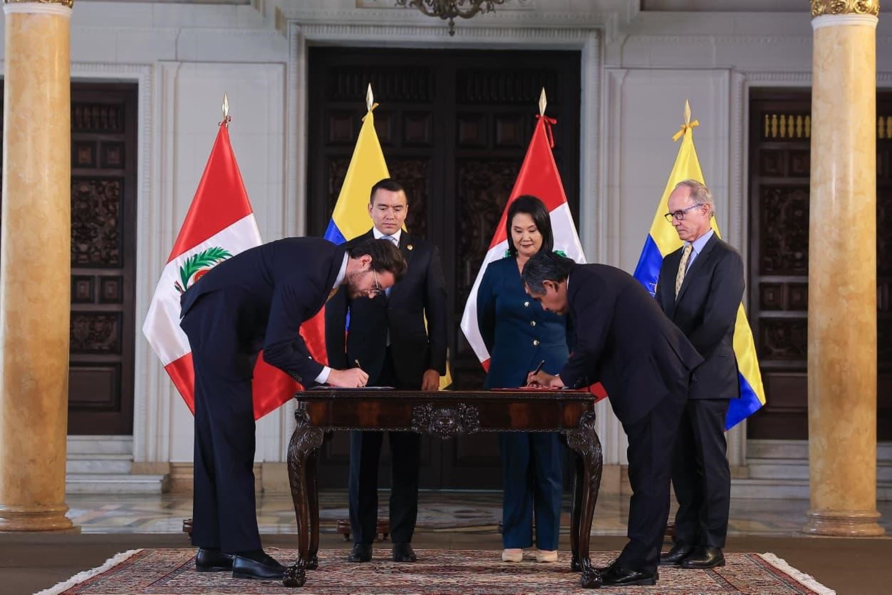 Petroperú y EP Petroecuador firman memorando de cooperación energética por cuatro años