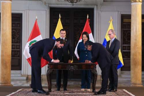 Petroperú y EP Petroecuador firman memorando de cooperación energética por cuatro años