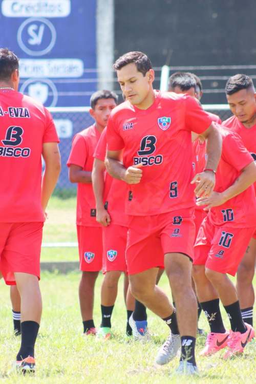 Evza recibe a Sport Áncash en Aucayacu