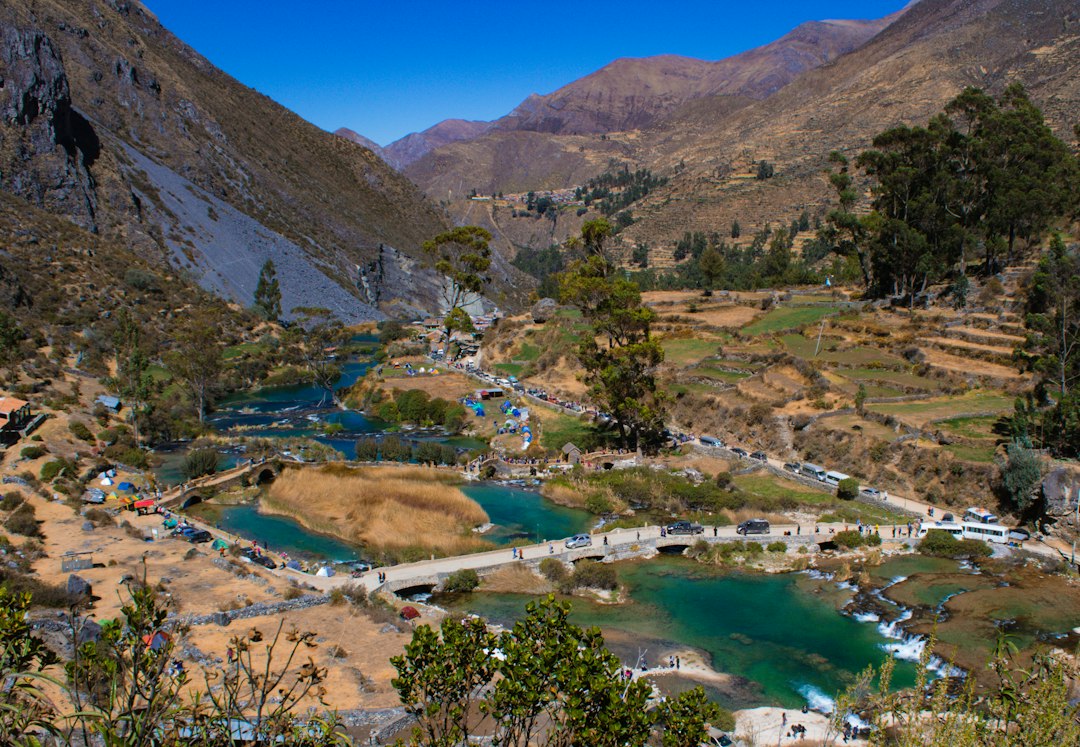 Geotextil en el enrocado de la laguna Viña del Río: qué función cumple y qué falta precisar