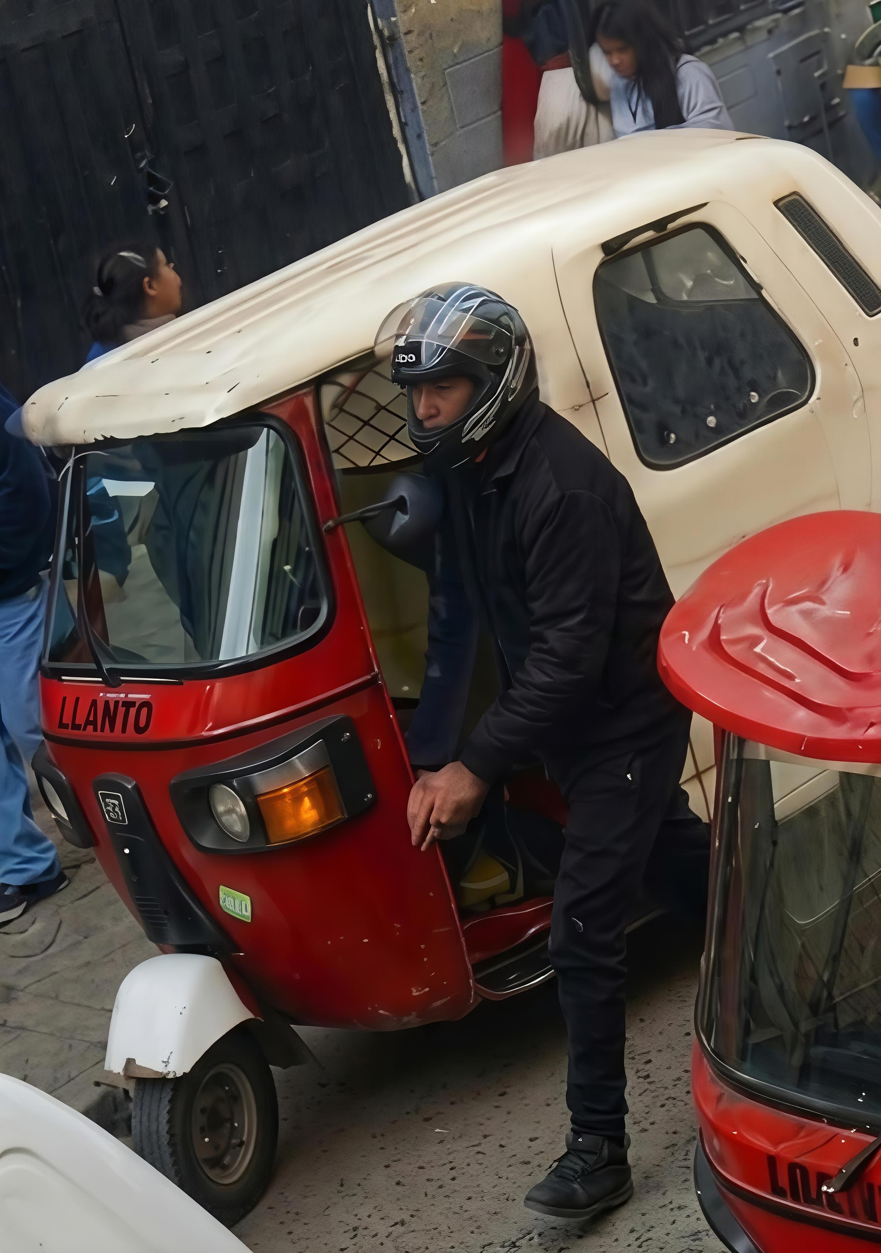 Asaltantes armados roban 60 mil soles a pareja cuando viajaba en un trimóvil