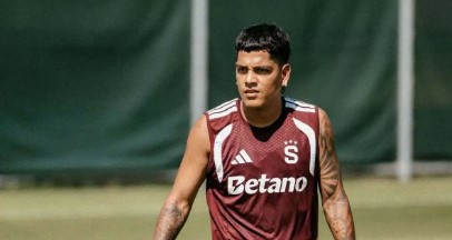 Grimaldo lucha por espacio en Praga