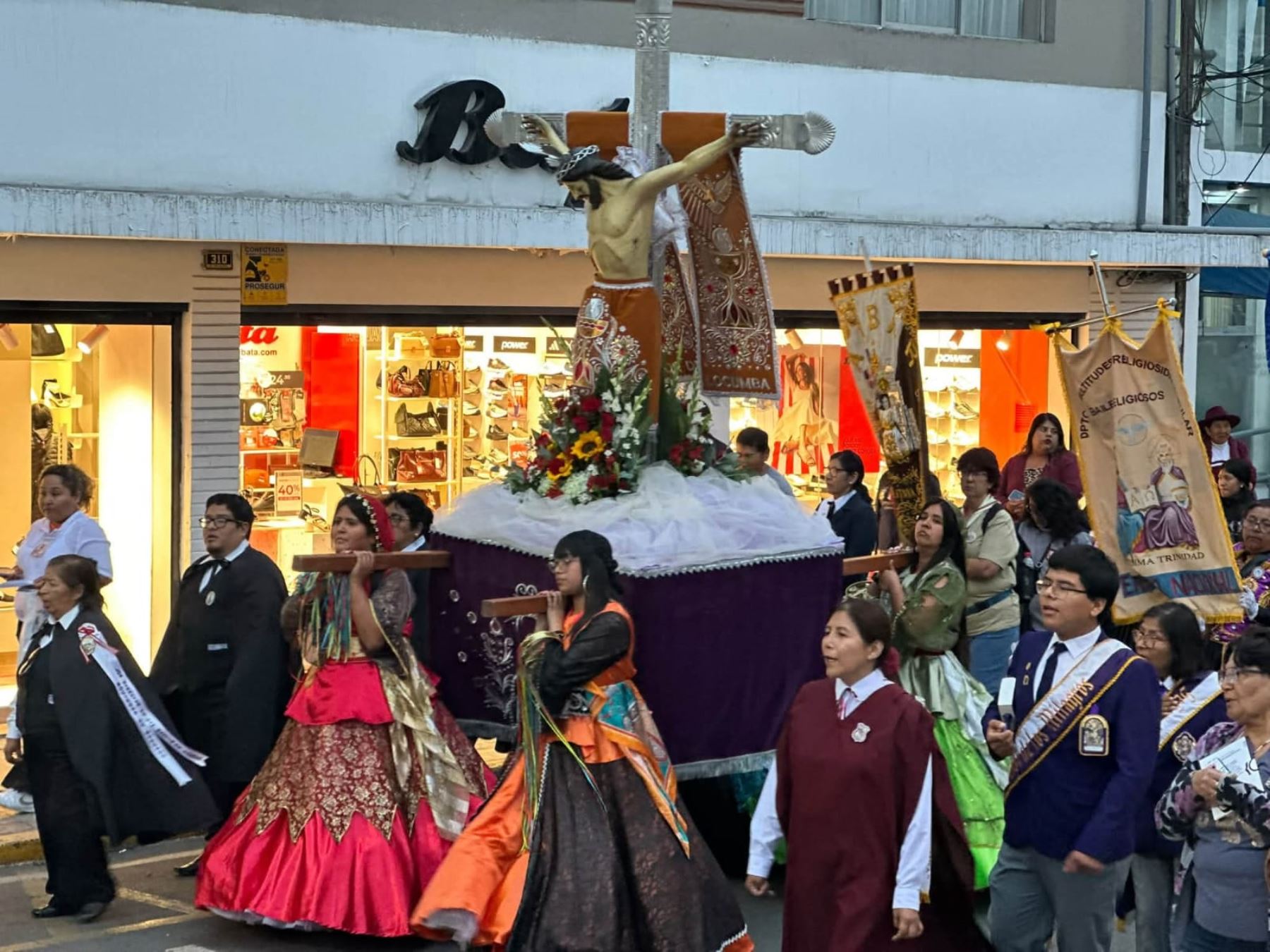 Tacna reúne a más de 120 participantes en congreso binacional de bailes religiosos