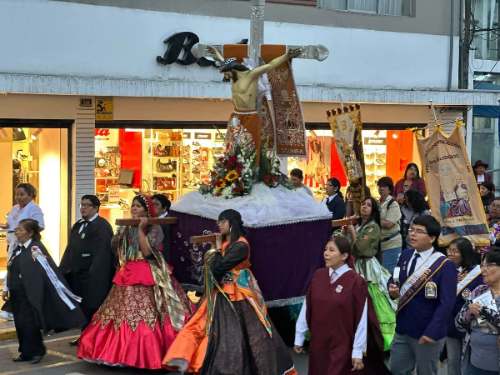 Tacna reúne a más de 120 participantes en congreso binacional de bailes religiosos
