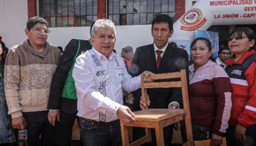 Gobierno Regional reporta distribución de más de 81 mil carpetas en colegios de Huánuco