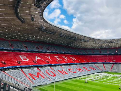 Bayern Munich vs. Viking: hora, canales y dónde ver el partido de Luis Díaz por la Champions