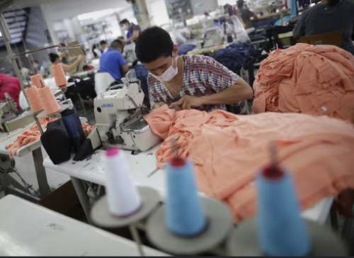 SNI advierte que ventas textiles podrían desplomarse 50% durante la campaña de Navidad