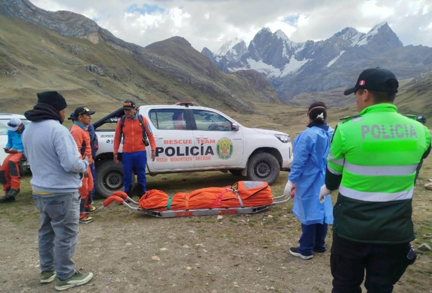 Hallan sin vida a turista australiano que desapareció en ruta a la cordillera Huayhuash