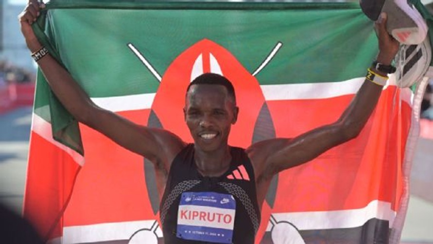 Africanos dominaron la Maratón de Chicago 2026