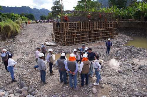 Puente La Muyuna: Dos fechas movidas y Pulgar admite un problema en el pilote
