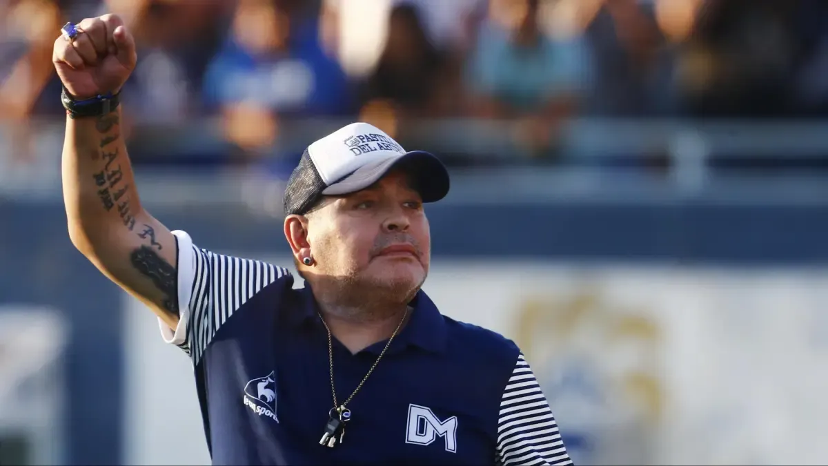 Hijas de Maradona piden hasta 15 años de prisión para los médicos imputados