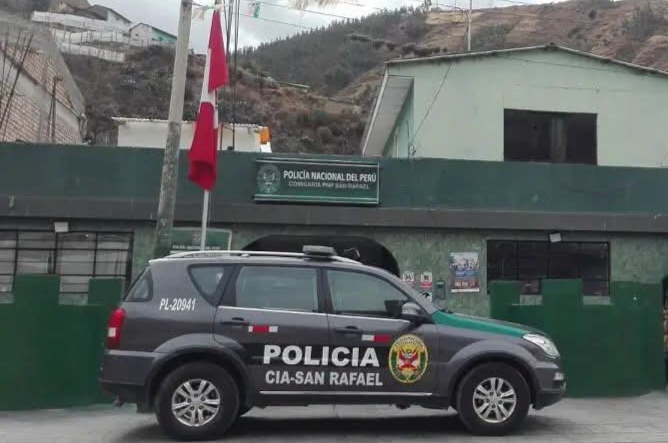 Detienen a dos policías por presunto cobro de S/ 10 mil tras intervenir a ciudadano