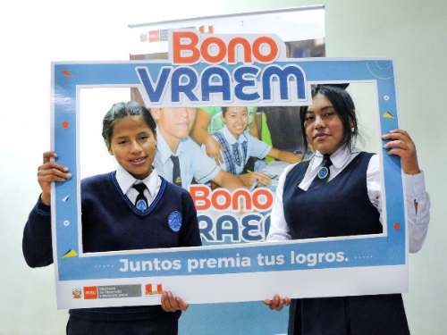 Midis otorga bono extraordinario a familias de 11,601 escolares del Vraem