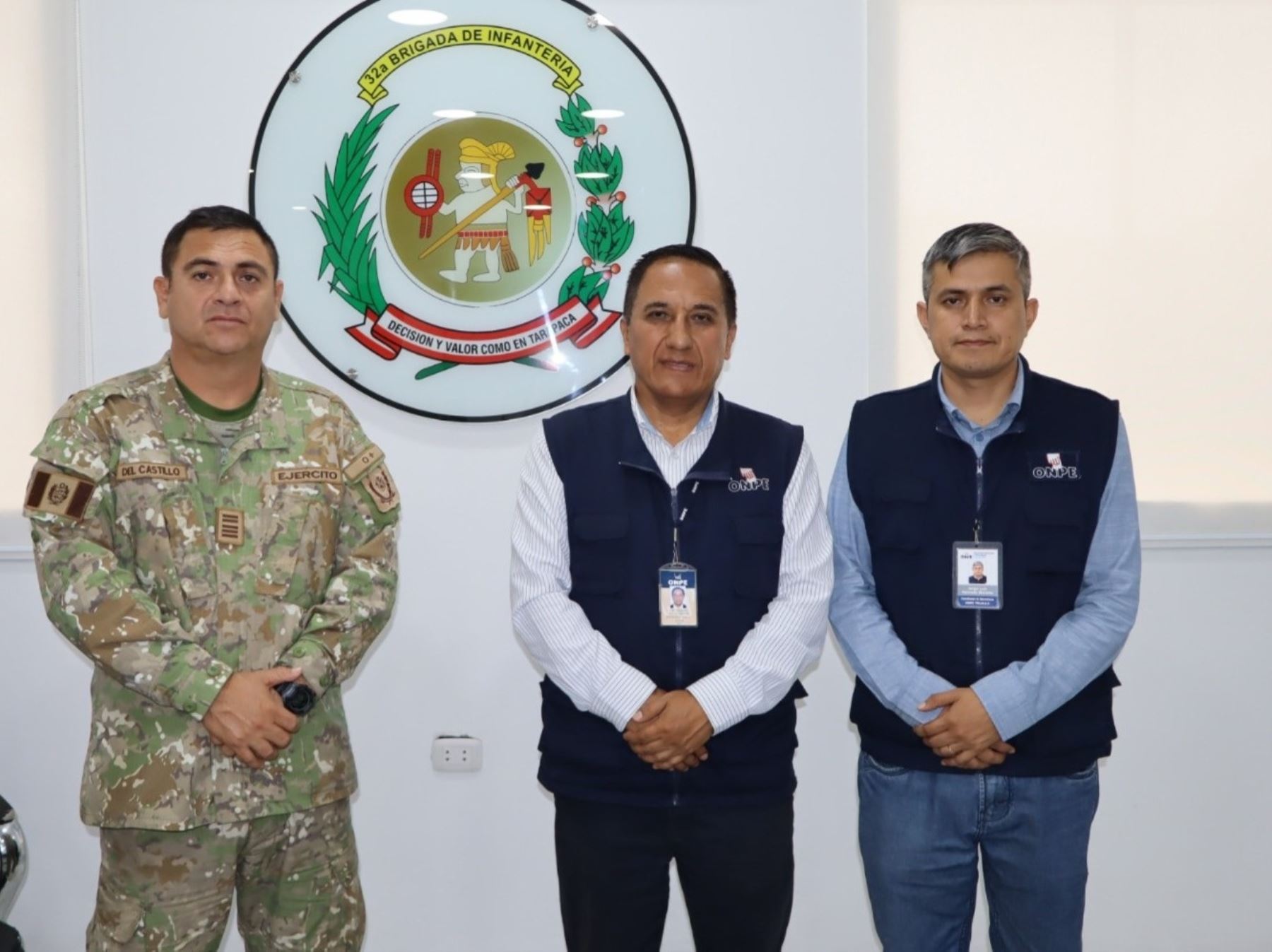 Gobierno desplegará 41 mil militares para resguardar locales de votación el 4 de octubre