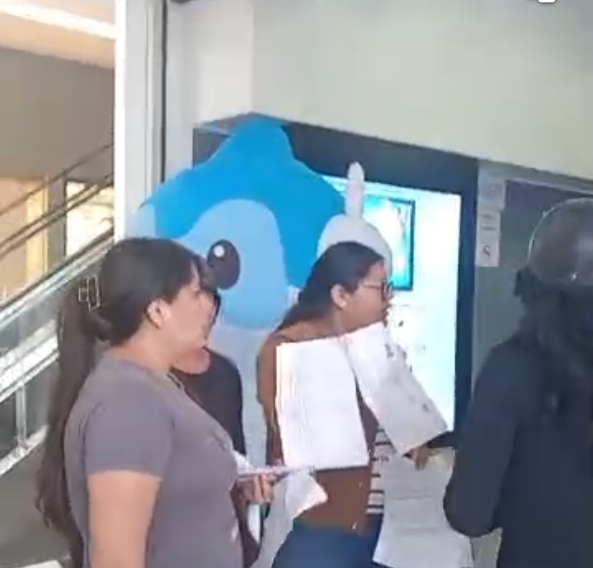 Clientes de Entel en Huánuco denuncian que un extrabajador les cobró descuentos falsos por Yape