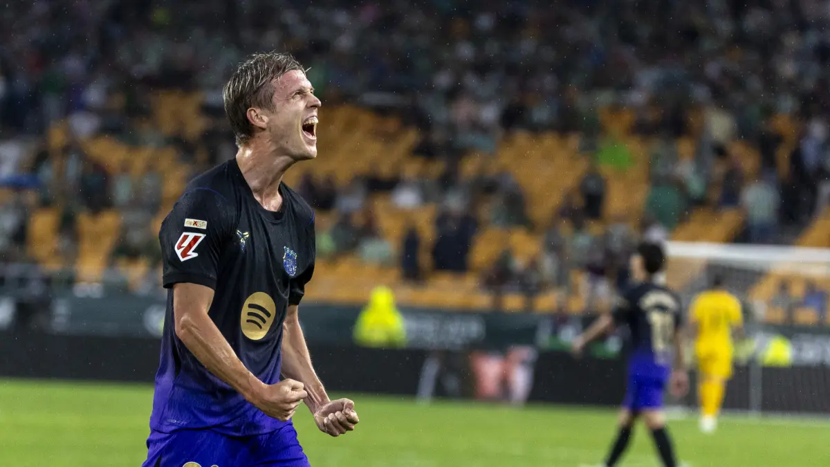 Dani Olmo cumple 100 partidos con el Barça ante el PSG en la Champions