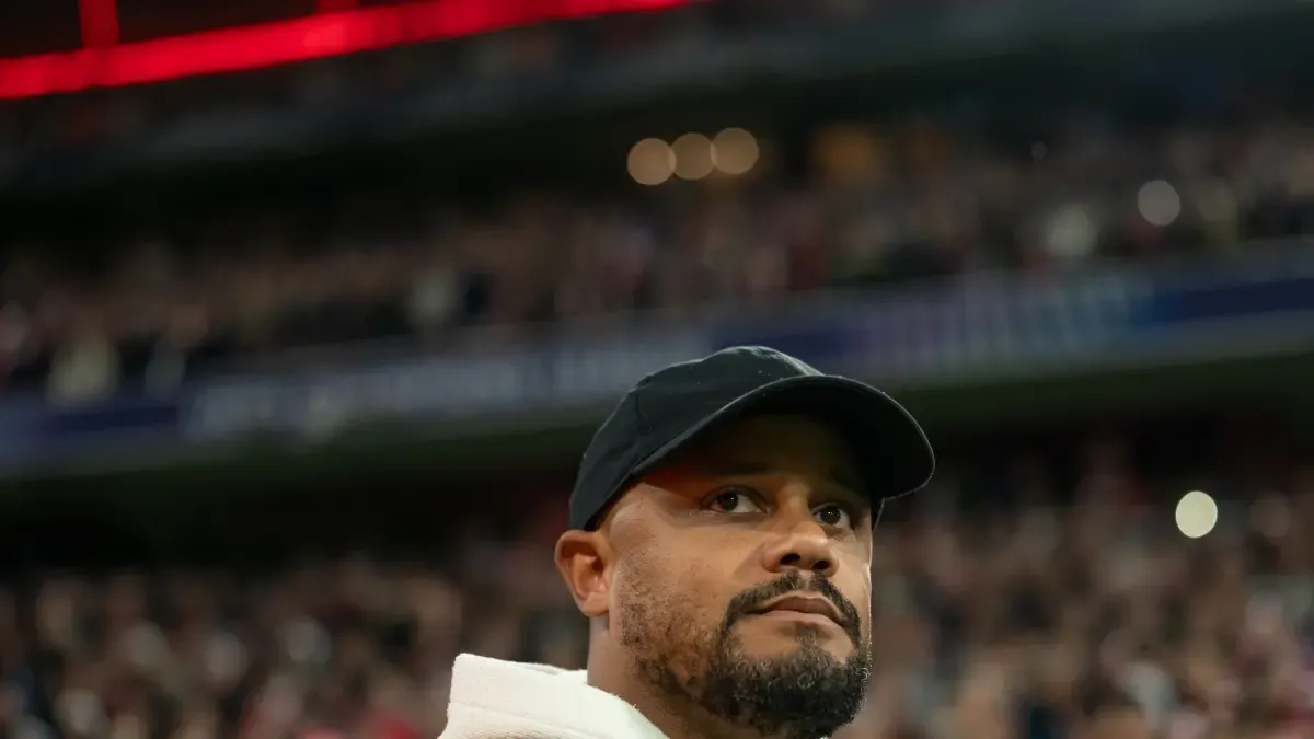 Kompany sigue hospitalizado y su recuperación tomará semanas, según el Bayern