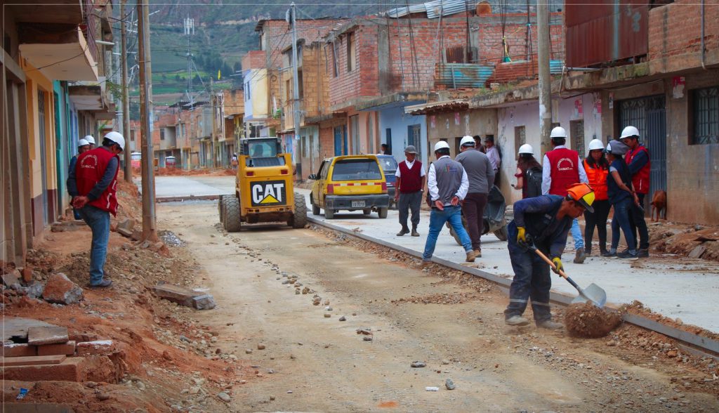 Gobernador Alvarado investigado por pistas y veredas del Sector 1 de San Luis