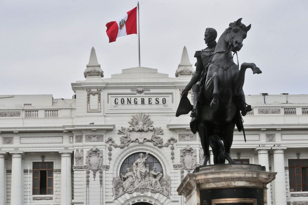 Congreso busca elegir nuevo Tribunal Constitucional para anticiparse a demandas