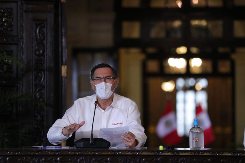 Martín Vizcarra lidera encuestas de popularidad según Datum