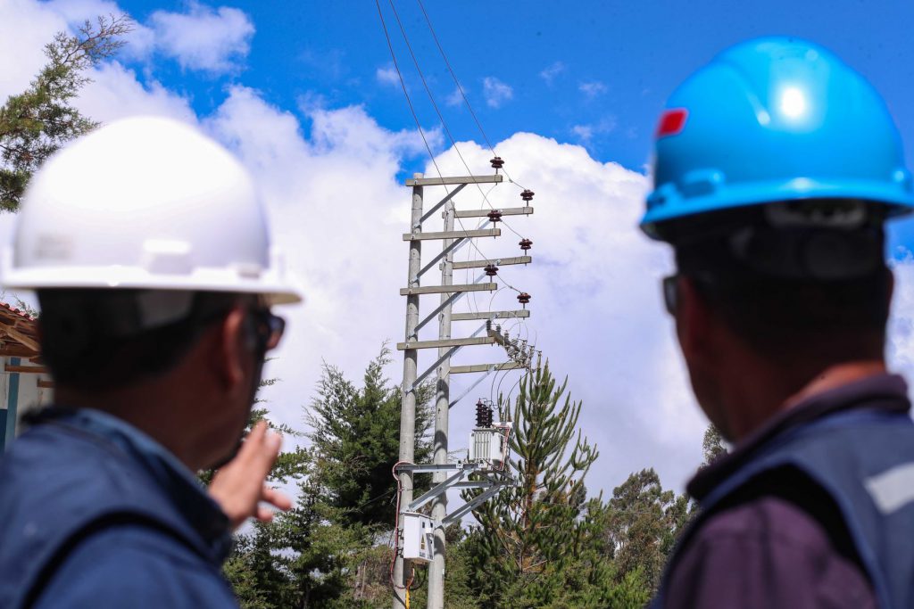 Más de 94 000 personas de las zonas rurales accederán a energía eléctrica