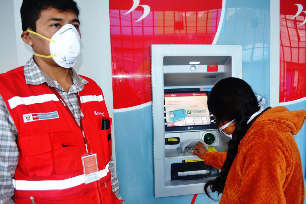 Transfieren S/ 1391 millones para pago de Bono Familiar Universal