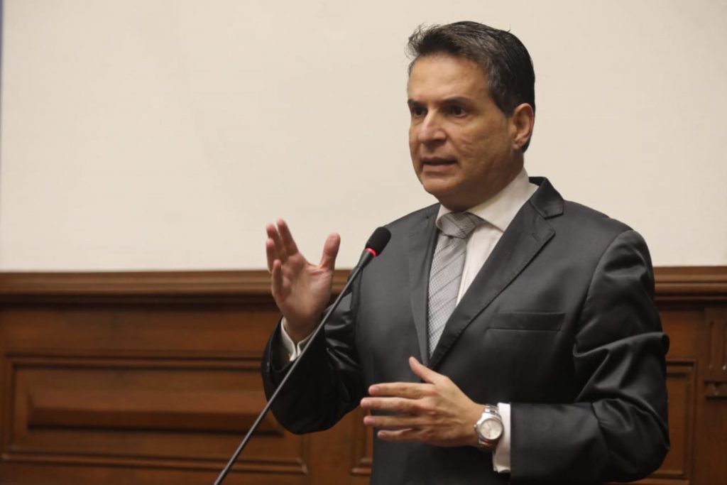 Omar Chehade, presidente de Constitución del Congreso