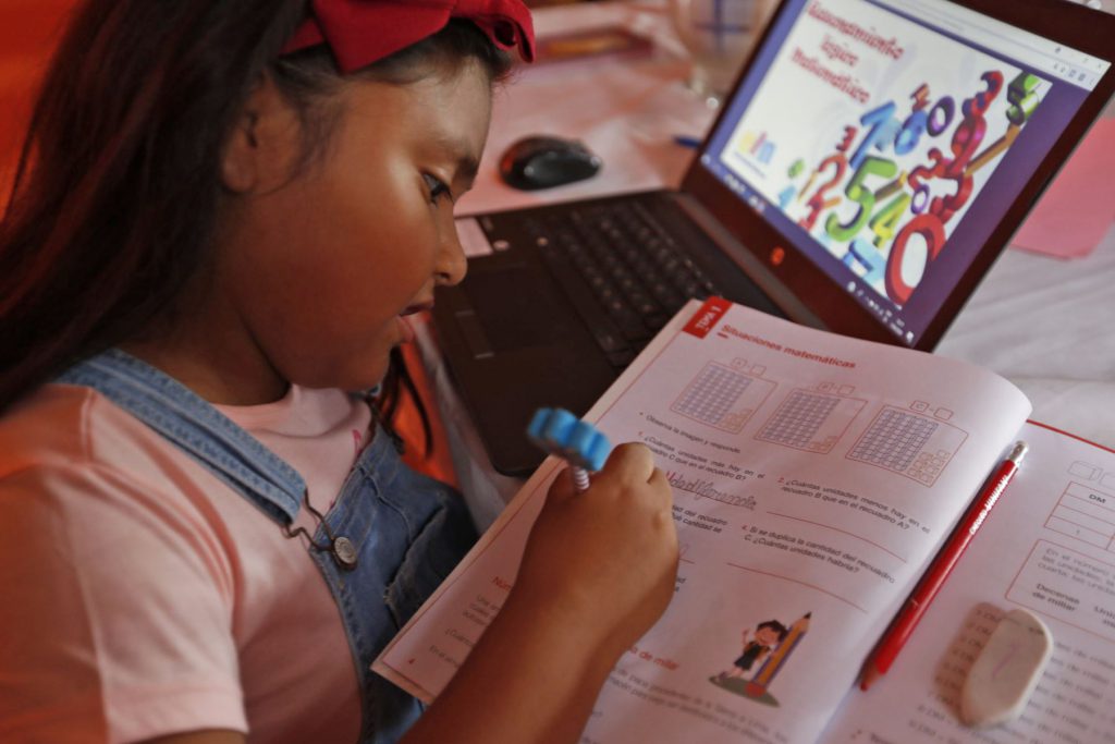 Estrategia “Aprendo en casa”