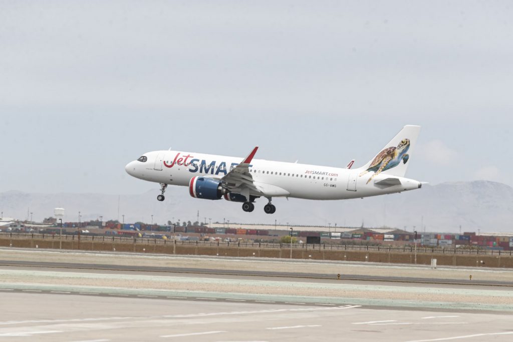 Reapertura de vuelos internacionales será para casos de extrema necesidad