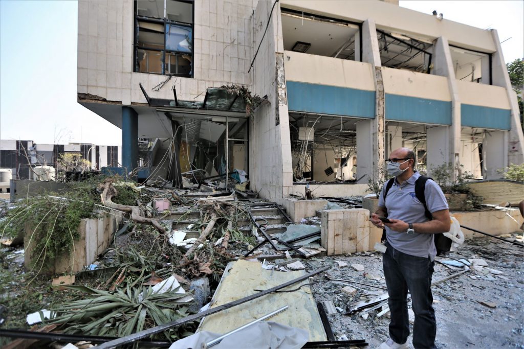 Más de la mitad de la estructura sanitaria de Beirut no está funcionando