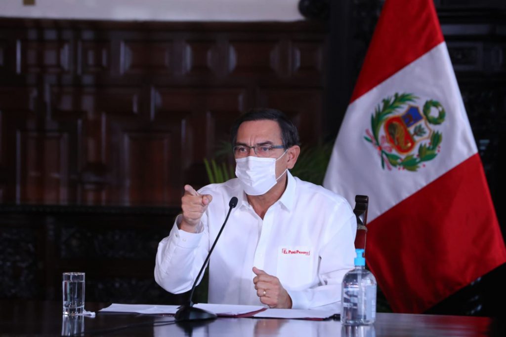 Presidente Vizcarra tomará juramento hoy al nuevo Gabinete Ministerial