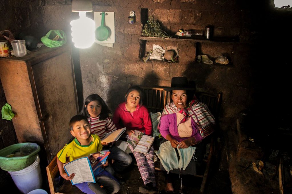 Proyecto de electrificación rural